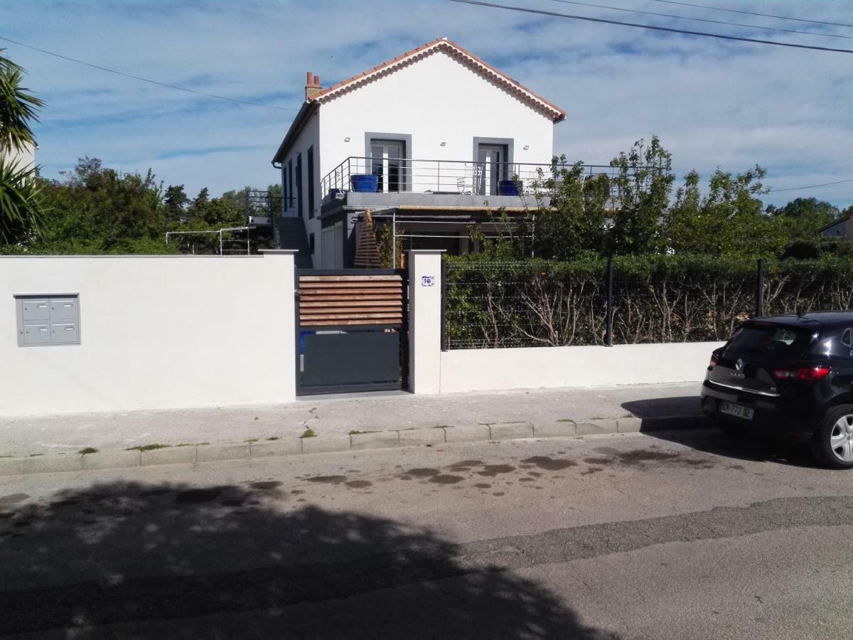Au Domaine De Lea Apartment Hyeres Exterior photo